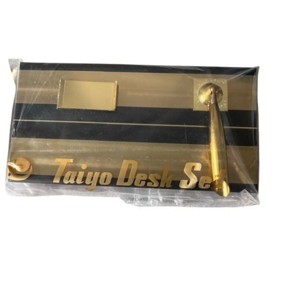 Vintage Taiyo Woolworth Gold Tone Desk Set With Picture Frame Unused In Box